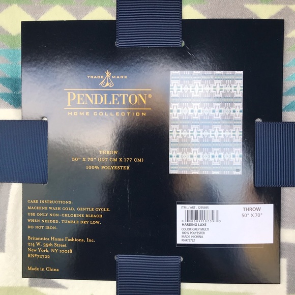 Pendleton Aztec Gray Green Multi Color Throw - Picture 3 of 3